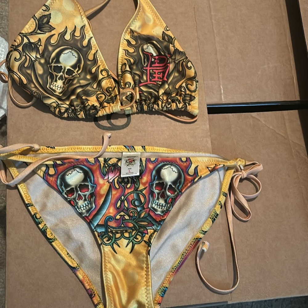 Ed Hardy 2pc swim set